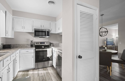 Forest Acres House | 2 Bedroom - Safe & Convenient