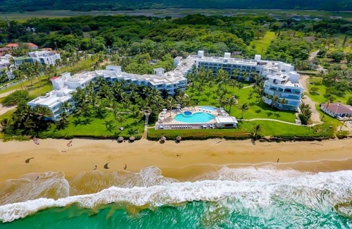Cabarete Condo | 2 Bedroom SeaWinds Oceanfront Luxury Penthouse Cabarete, beach, private rooftop