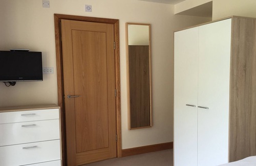 Trinity Apartment | 2-Bedroom Self Catering Apartment with Sea views