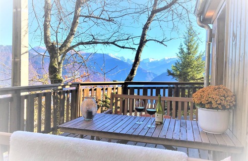La Lechere Ski Chalet | 2 bedroom self-contained apartment in Chalet Le Doux Si