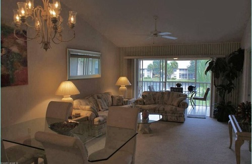 Palm River Estates Apartment | 2 Bedroom Single family 96836 by Houzlet