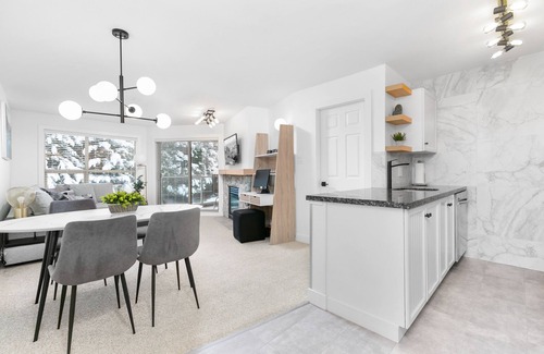 Upper Village Condo | 2 Bedroom, Ski In Out, Heated Pool & 3 Hot Tubs at The Aspens!