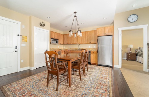 Silvercreek Condo | 2-Bedroom Ski-In/Ski-Out Condo in Granby Ranch - Your Perfect Mountain Retreat!