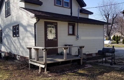 Oak Harbor House | 2 bedroom sleeps 6