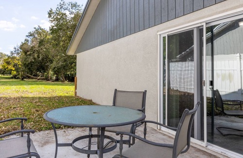 Lakeland House | 2 bedroom southside townhouse