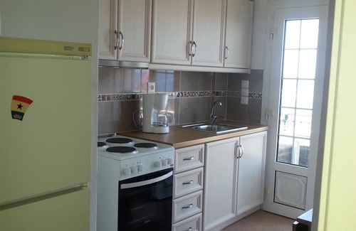 Gialiskari Apartment | 2 bedroom studio, 4 people, 1 bathroom, large terrace, breathtaking sea and mountain views
