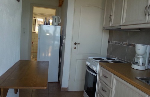 Gialiskari Apartment | 2 bedroom studio, 4 people, 1 bathroom, large terrace, breathtaking sea and mountain views