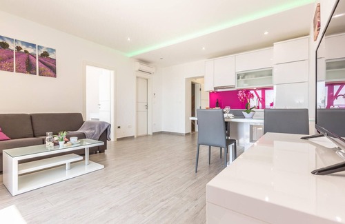 Medici Apartment | 2 bedroom stunning apartment in Medici