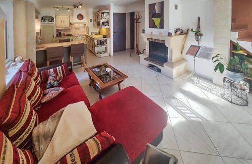 Abeilhan House | 2 bedroom stunning home in Abeilhan