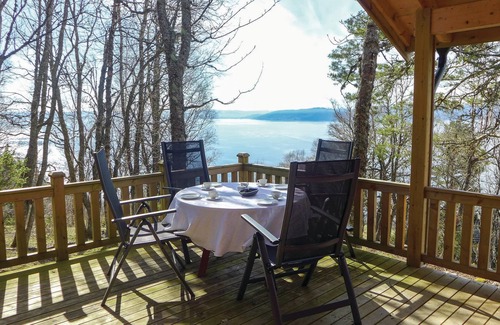 Vannvikan House | 2 bedroom stunning home in Vanvikan
