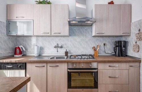 Sajini House | 2 bedroom stunning home in Skitaca