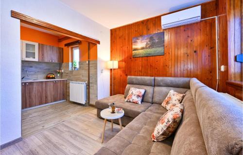 Bjelovar House | 2 Bedroom Stunning Home In Gudovac