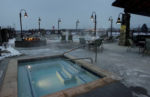 Midvale Condo | 2 Bedroom Suite | Access to a Heated Pool + Hot Tub | Free Breakfast Buffet
