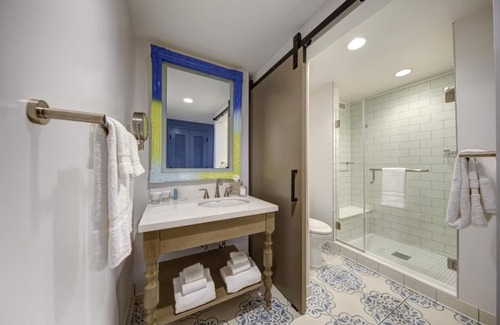 Florida Center Hotel | 2-Bedroom Suite at a 4⭐️ Hotel