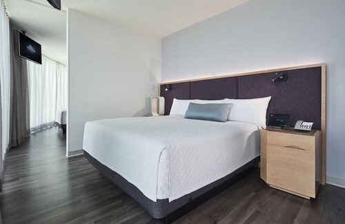 Florida Center Hotel | 2-Bedroom Suite at a Hotel