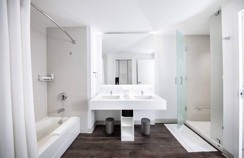 Florida Center Hotel | 2-Bedroom Suite at a Hotel