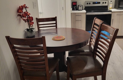 Saanichton Apartment | 2-Bedroom Suite – Ideal for Your Next Adventure