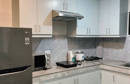 Talomo District House | 2-bedroom townhome in enchanting Davao City with AC & En Suite bathroom