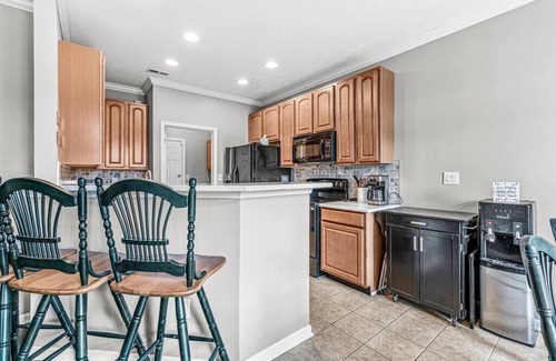 Carmel House | 2 Bedroom Townhome in Zionsville