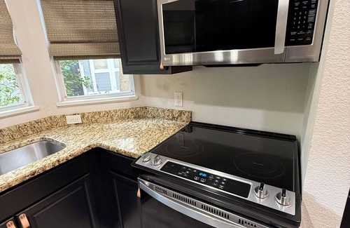 Hyde Park House | 2-bedroom townhome in enjoyable Tampa, close to the University of Tampa.