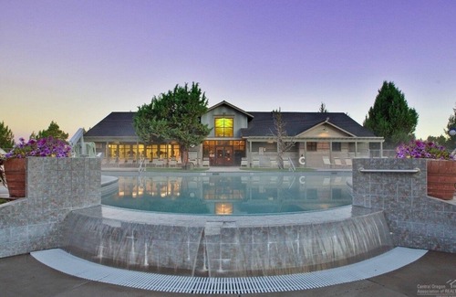 Redmond House | 2-bedroom townhome in Located in Eagle Crest Resort, n with resort amenities.