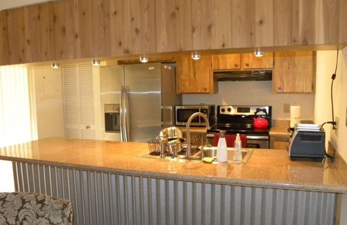 Cocoa Isles House | 2 Bedroom Townhome 99488 by Houzlet