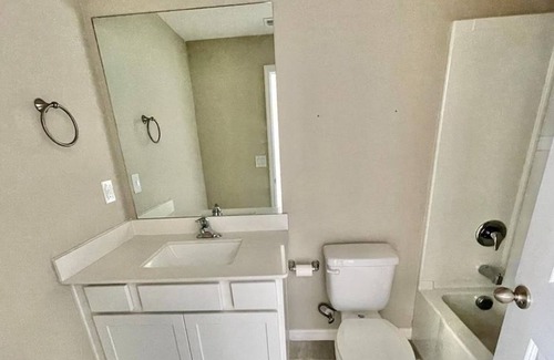 Bearss Plaza House | 2 Bedroom Townhome 425947 by Houzlet