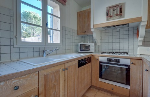 La Motte House | 2 BEDROOM TOWNHOUSE WITH GARDEN (N°320)