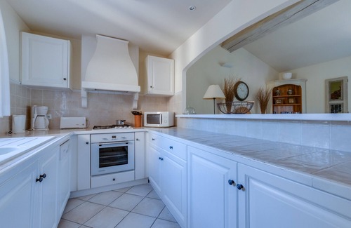 La Motte House | 2 BEDROOM TOWNHOUSE WITH GARDEN (N°563)