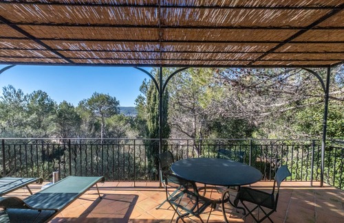 La Motte House | 2 BEDROOM TOWNHOUSE WITH GARDEN (N°563)
