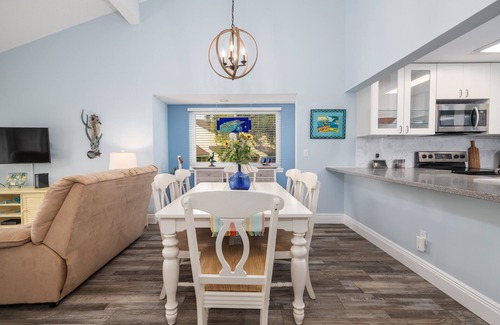 New Smyrna Beach House | 2 bedroom, Updated Townhome, in Golf Course neighborhood Sugar Mill