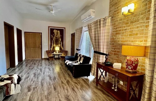 F-8 Sector Apartment | 2 bedroom upper story apartment