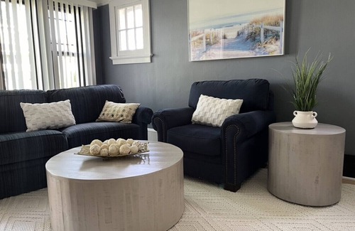 West Allis Apartment | 2 Bedroom - Urban Oasis: Stylish Hideaway with Prime Location