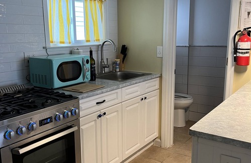 Point Pleasant Beach Condo | 2 BEDROOM CONDO 1/2 A BLOCK FROM THE BEACH
