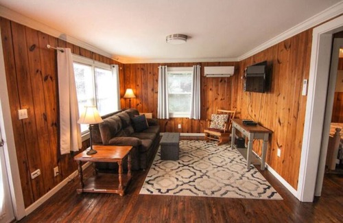 Greenville - Spartanburg House | 2-bedroom vacation home just 7 minutes from Haywood Mall - Cleaning Fee Included