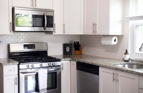 Royal Oak House | 2-bedroom vacation home just 17 minutes drive to Ford Field