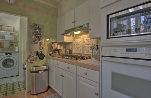 Glenwood House | 2-bedroom vacation home just 10 minutes from San Fernando Valley