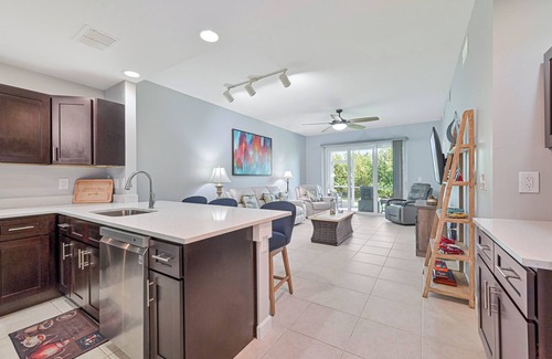 Majestic Palms Villa | 2-bedroom villa in welcoming Fort Myers with WiFi, AC, minutes from beach