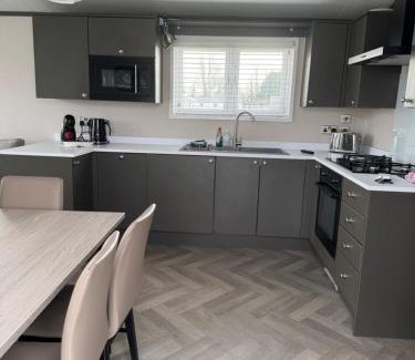 Chichester Villa | 2 Bedroom Villa - Lakeside Holiday Park
