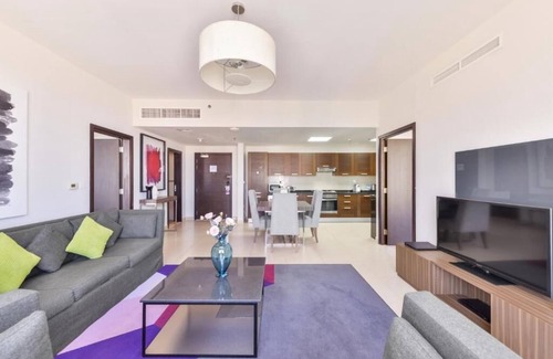 Al Satwa Apartment | 2 Bedroom w/Infinity Pool Near DWTC