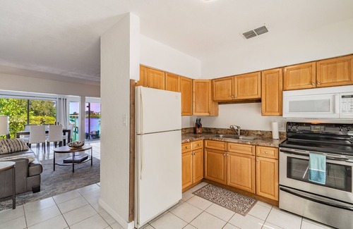 Ozona Apartment | 2 Bedroom Waterfront Apt In Ozona/Palm Harbor Beachcomber
