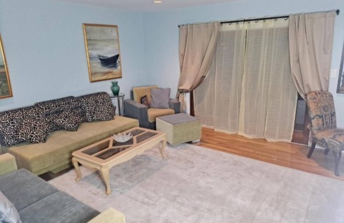 Sheepshead Bay Apartment | 2 Bedroom Waterfront Apartment. Peaceful, Friendly NYC Location.n