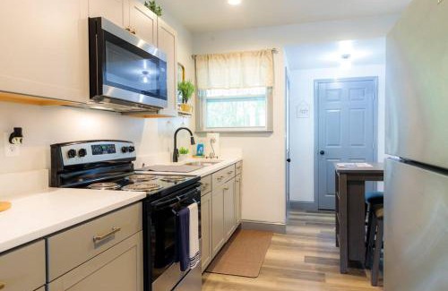 Perdue Hill Apartment | 2 Bedroom with Private office