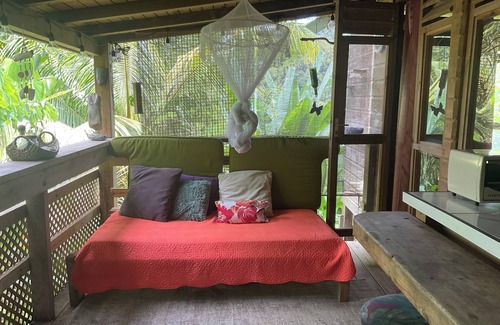 Barroui Cabin | 2 bedroom wooden cottage micro Climate living. open air living
