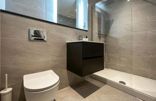Sefton Park Apartment | 2 Bedroomed apt by Sefton Park and Spire Hospital