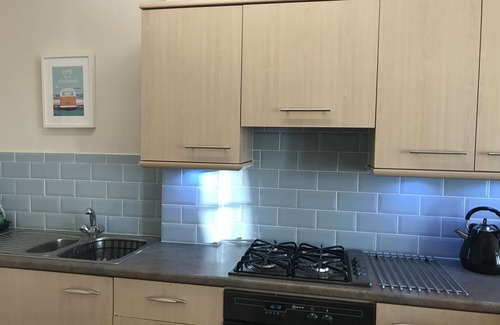 Roundham House | 2 bedroomed town house, 2 mins walk from Goodrington Beach, sleeps 4.