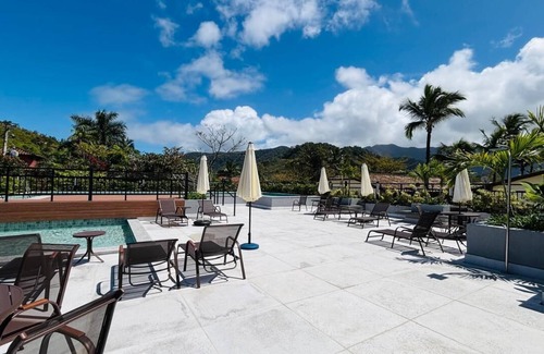 Sao Sebastiao Apartment | 2 bedrooms, 1 suite, 2 bathrooms, 100 m from the best location in Praia da Baleia.