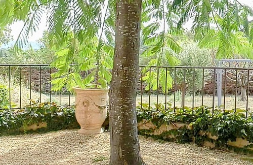 Vaugines Apartment | 2 bedrooms/2 bathrooms with terrace near Lourmarin - Apartment 3