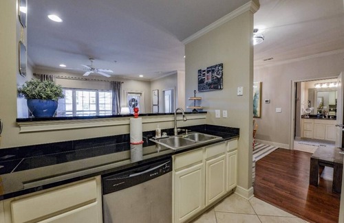 Tuscaloosa Condo | 2 Bedrooms, 2 Baths, Sleeps 6 - RTR and Welcome to The Red Elephant