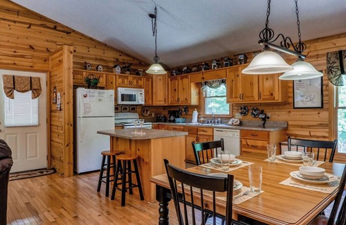 Eagle Mountain Cabin | 2 Bedrooms, 3 Baths with Hot Tub, WiFi, Fire Pit. Sleeps 8.